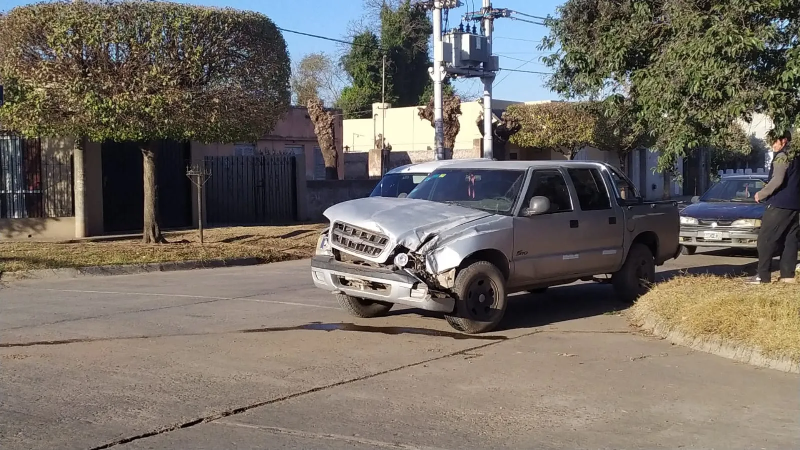 Choque Entre Camioneta Y Cami N Chacabuco En Red