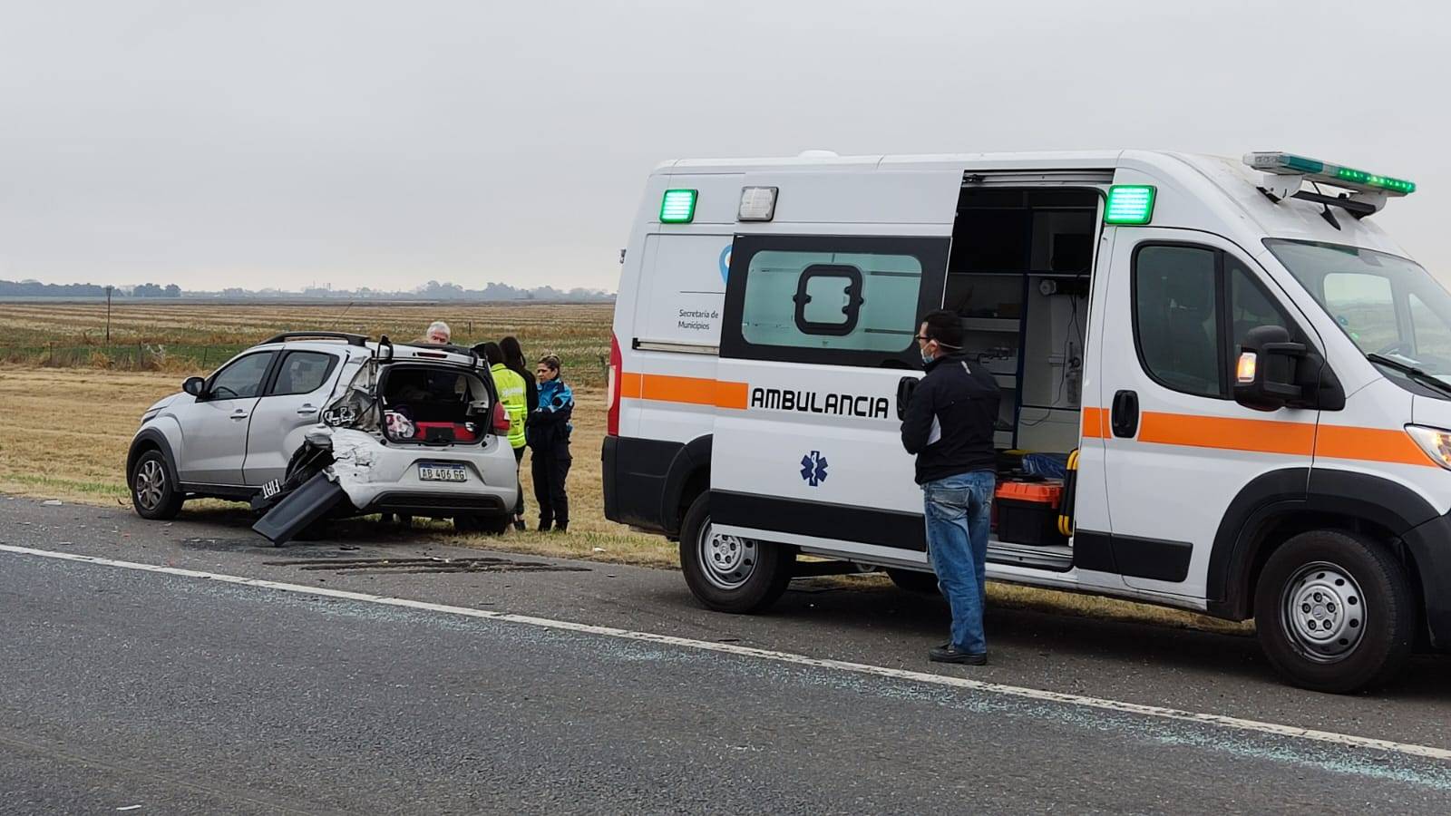 Accidente en Ruta 7 entre un auto y un camión | Chacabuco en Red