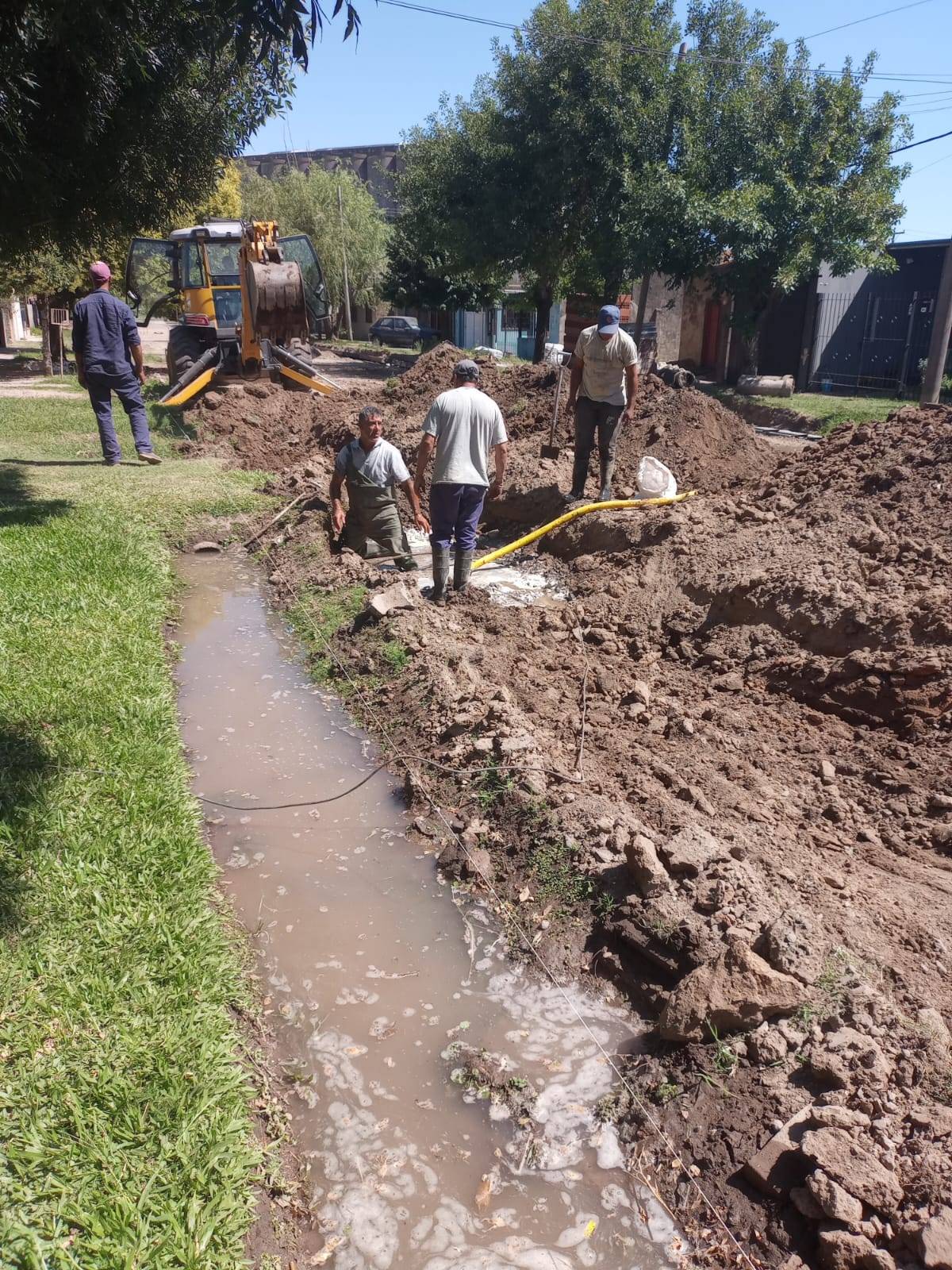 Un barrio sin agua por la rotura de un caño | Chacabuco en Red