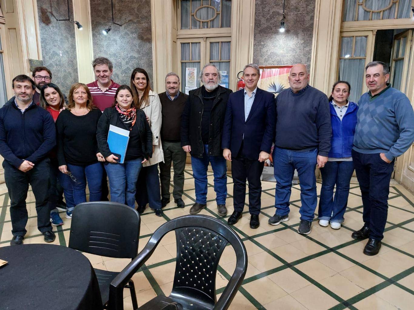 Acuerdo salarial entre el Municipio y los gremios de Chacabuco ...